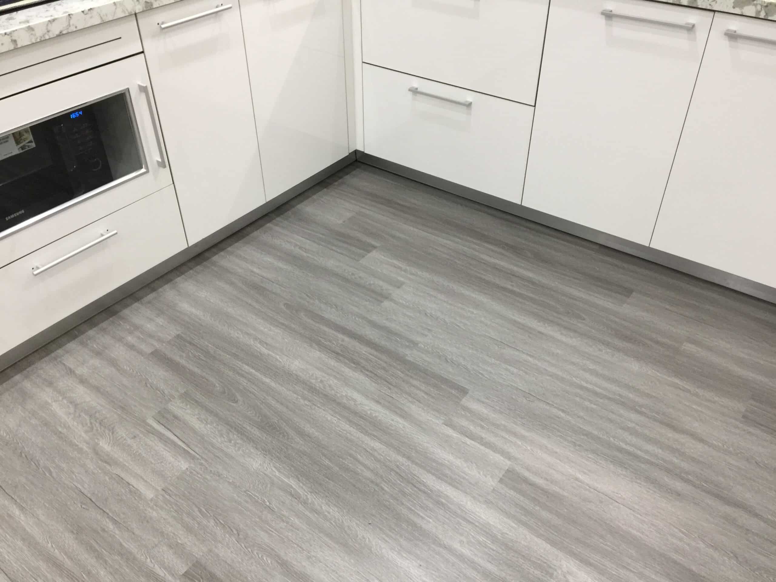 Công trình sàn nhưa căn hộ nhỏ 5