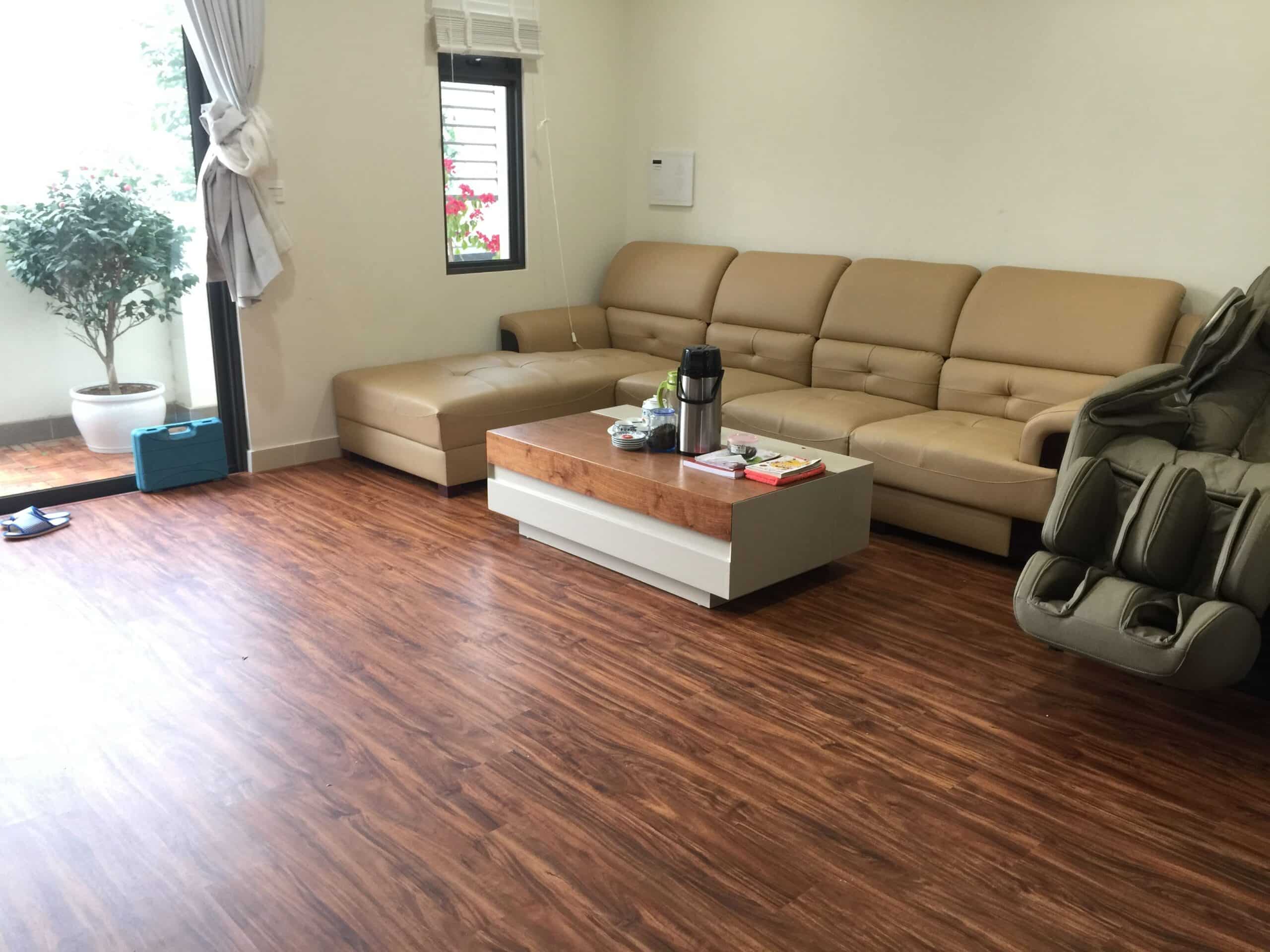 Công trình sàn nhựa hèm khóa Hồ Chí Minh