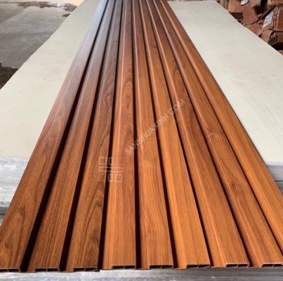 tam-op-tuong-tran-nhua-wpc