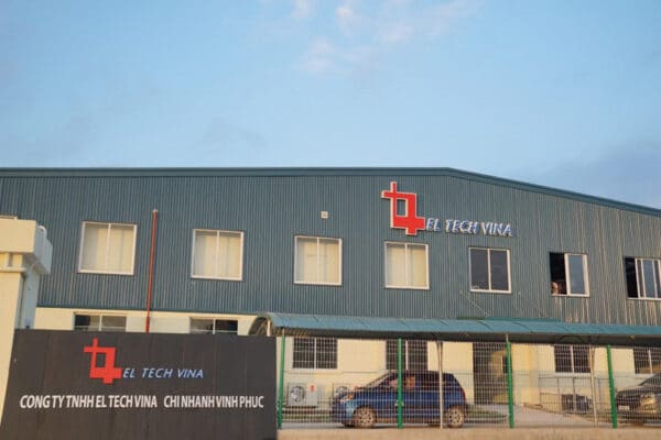 Thi công sàn chống tĩnh điện nhà máy El tech vina