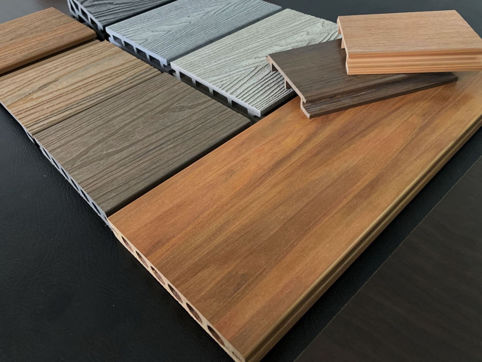 Lựa chọn Sàn Xinh là đơn vị uy tín cung cấp sàn gỗ nhựa Hwood